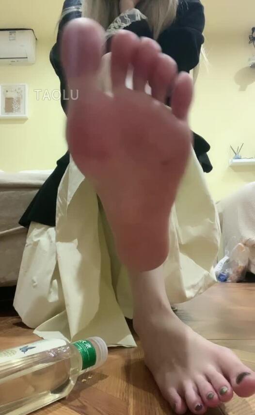 0411095635