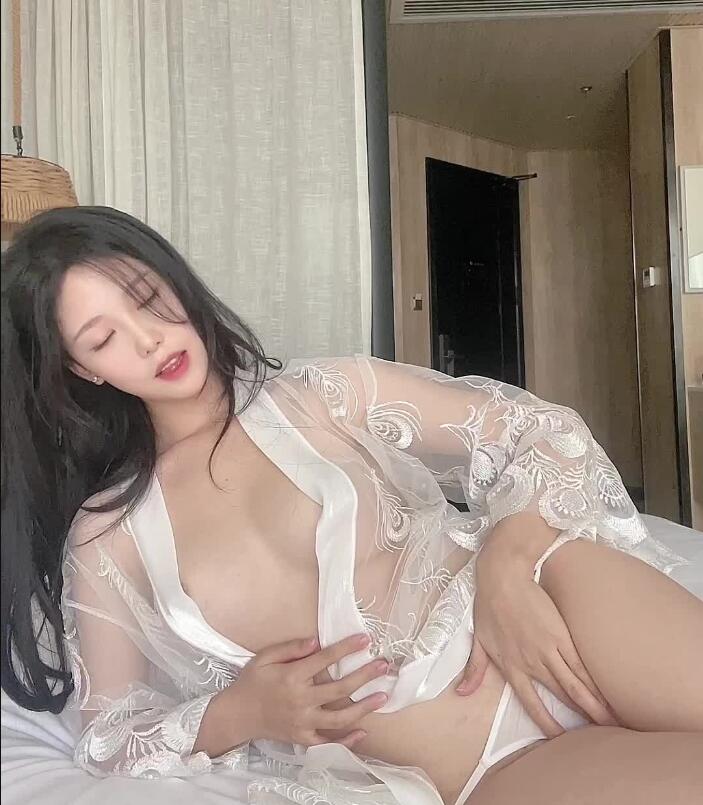 0630093856