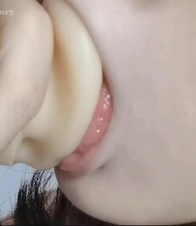 0820090256